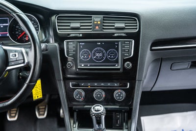 2017 Volkswagen Golf GTI S