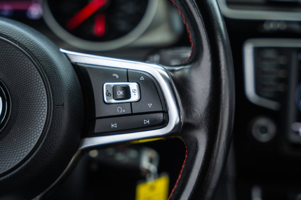 2017 Volkswagen Golf GTI S