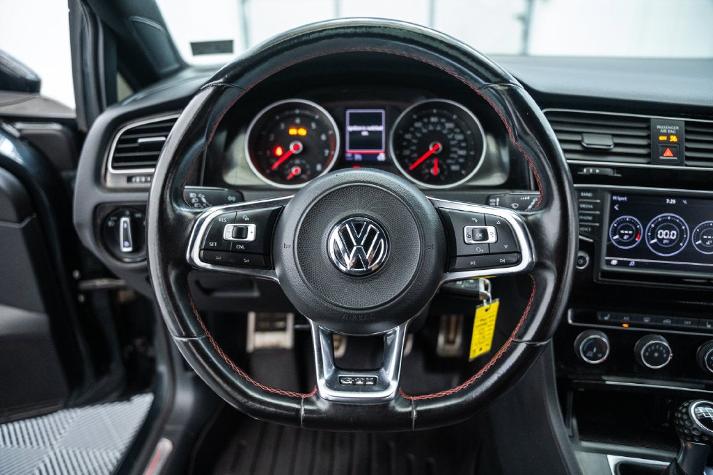 2017 Volkswagen Golf GTI S