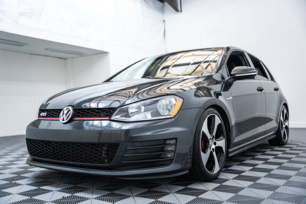 2017 Volkswagen Golf GTI S