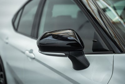 2025 Toyota Camry XSE Hybrid 2.5L