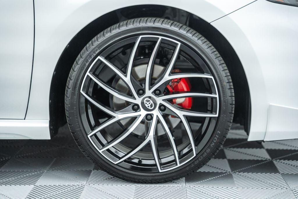 2025 Toyota Camry XSE Hybrid 2.5L