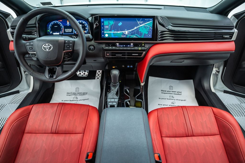 2025 Toyota Camry XSE Hybrid 2.5L