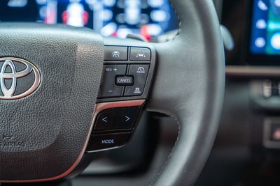 2025 Toyota Camry XSE Hybrid 2.5L