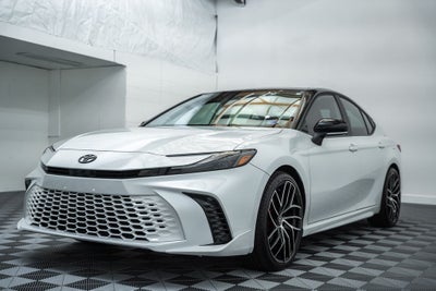 2025 Toyota Camry XSE Hybrid 2.5L