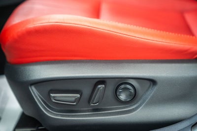 2025 Toyota Camry XSE Hybrid 2.5L