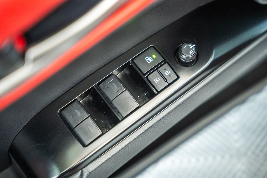 2025 Toyota Camry XSE Hybrid 2.5L