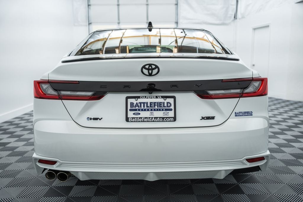 2025 Toyota Camry XSE Hybrid 2.5L