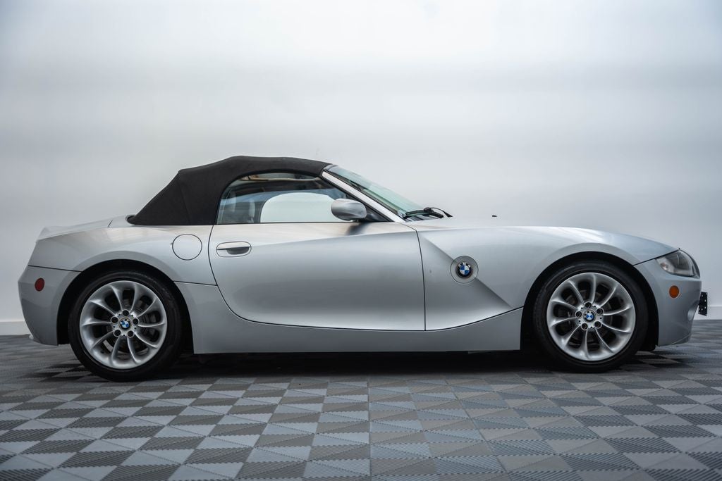 2005 BMW Z4 2.5i
