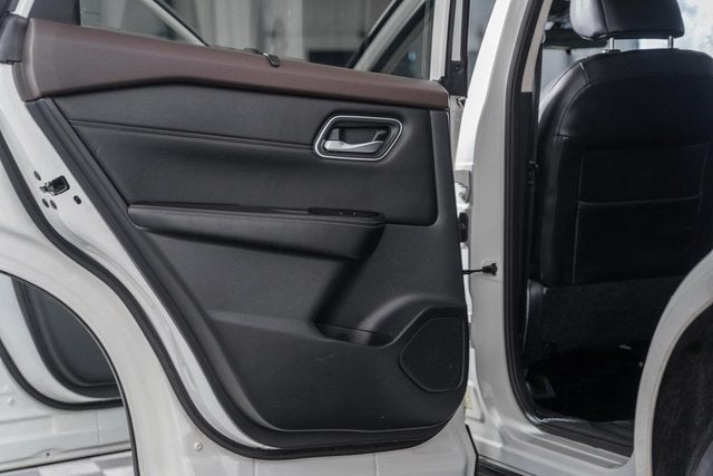 2021 Nissan Rogue SV w/ Premium Package