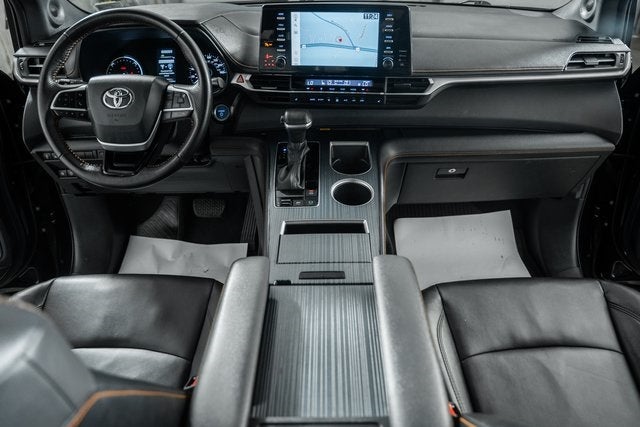2022 Toyota Sienna XSE 7 Passenger