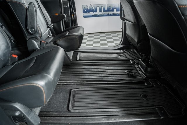 2022 Toyota Sienna XSE 7 Passenger