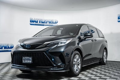 2022 Toyota Sienna XSE 7 Passenger
