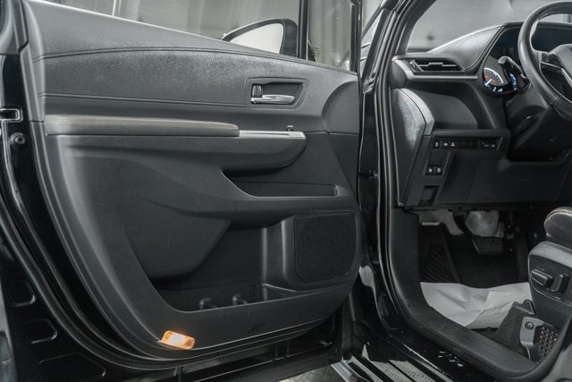 2022 Toyota Sienna XSE 7 Passenger
