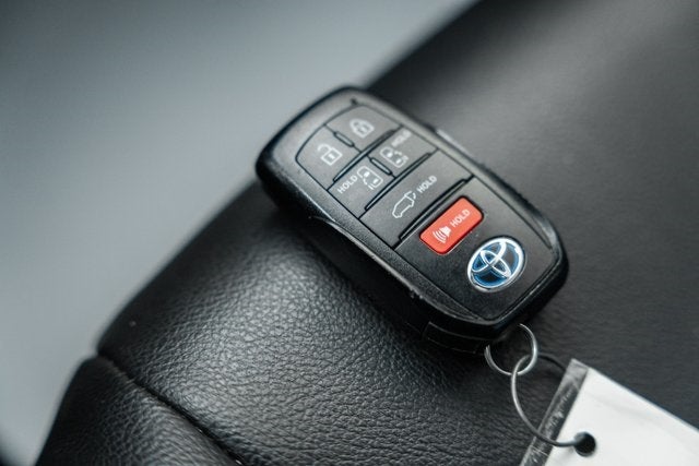 2022 Toyota Sienna XSE 7 Passenger