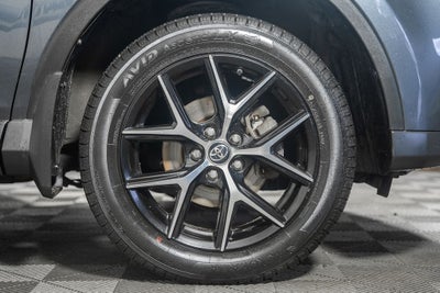 2018 Toyota RAV4 Hybrid SE