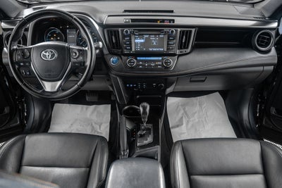 2018 Toyota RAV4 Hybrid SE