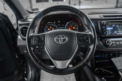 2018 Toyota RAV4 Hybrid SE