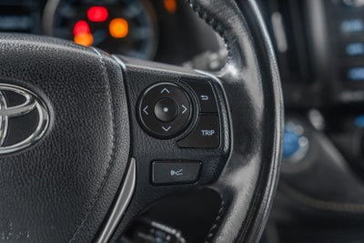 2018 Toyota RAV4 Hybrid SE