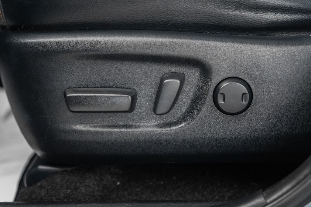 2018 Toyota RAV4 Hybrid SE