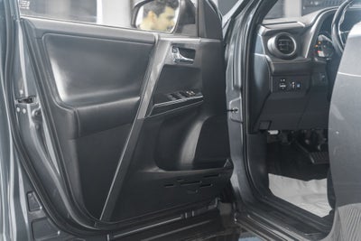 2018 Toyota RAV4 Hybrid SE