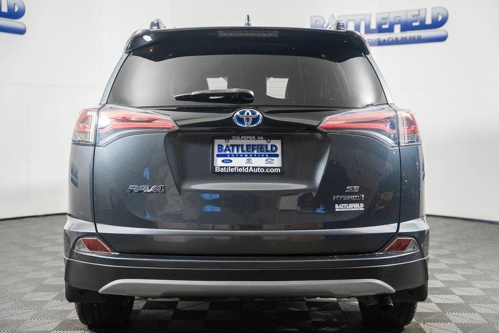 2018 Toyota RAV4 Hybrid SE