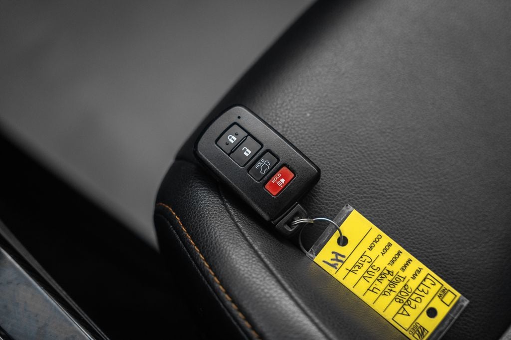 2018 Toyota RAV4 Hybrid SE