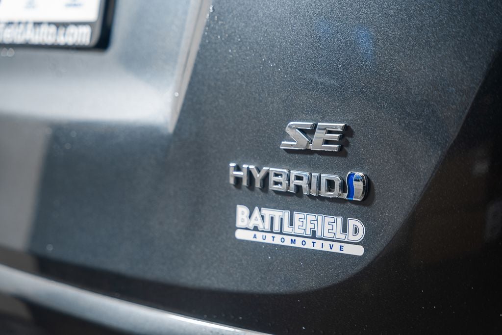 2018 Toyota RAV4 Hybrid SE