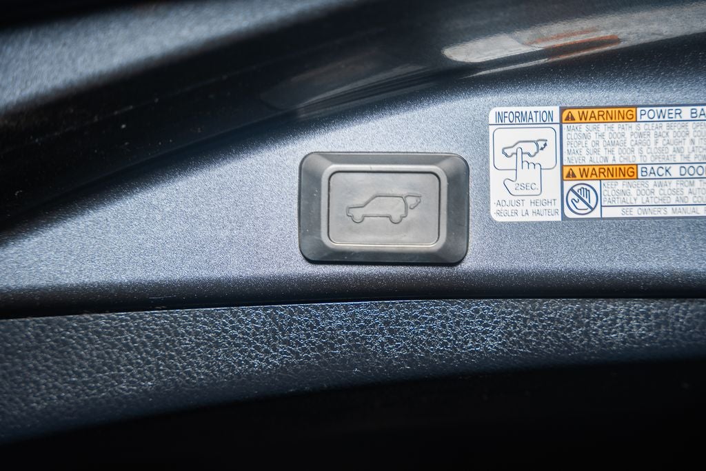 2018 Toyota RAV4 Hybrid SE