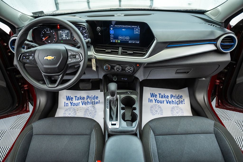 2025 Chevrolet Trax LS