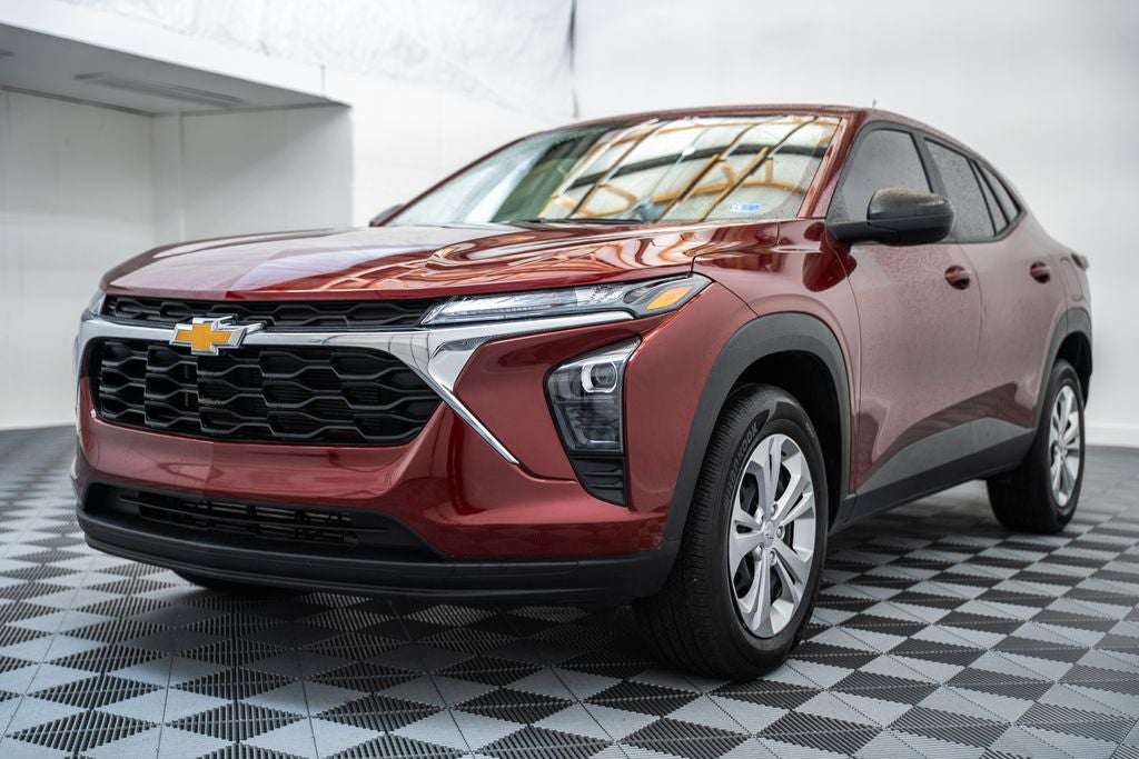 2025 Chevrolet Trax LS