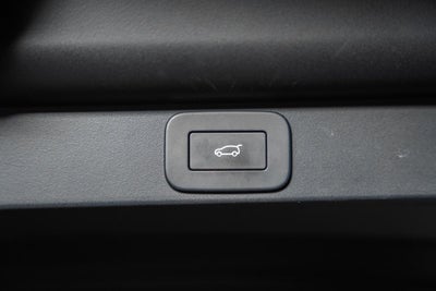 2025 Land Rover Range Rover Plug-In Hybrid SE