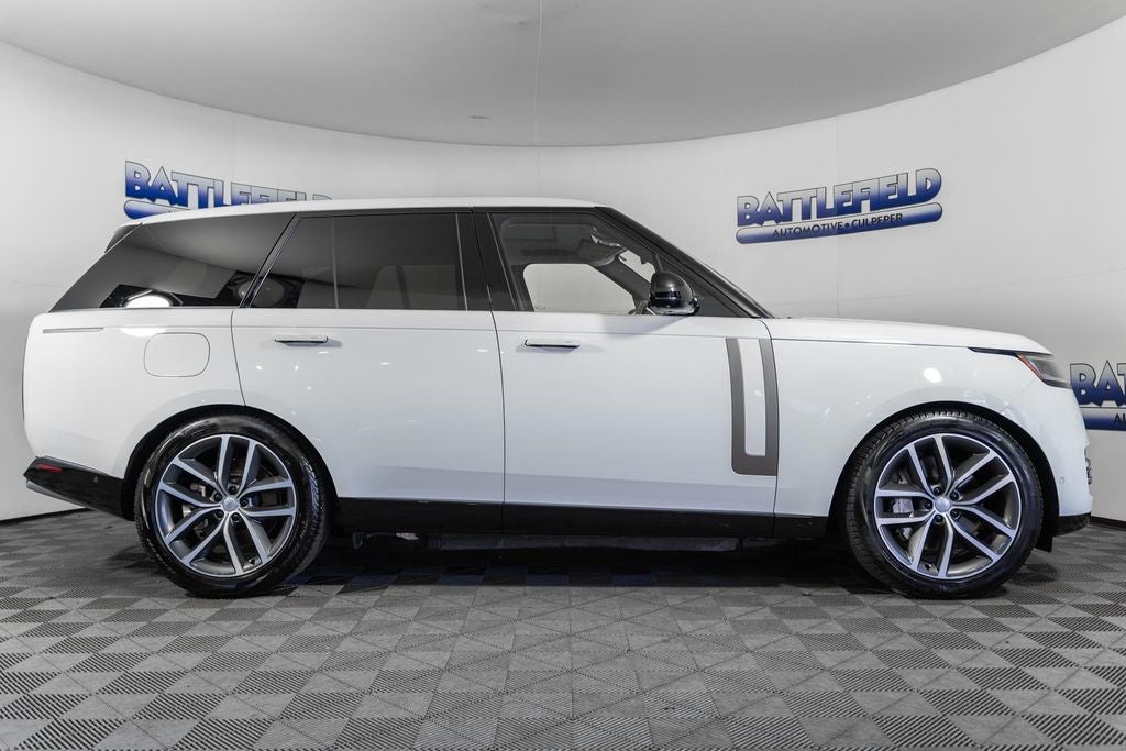 2025 Land Rover Range Rover Plug-In Hybrid SE