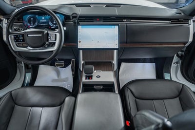 2025 Land Rover Range Rover Plug-In Hybrid SE