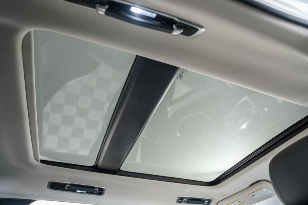 2025 Land Rover Range Rover Plug-In Hybrid SE