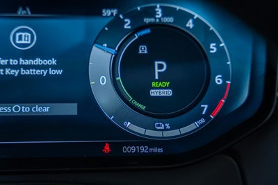 2025 Land Rover Range Rover Plug-In Hybrid SE