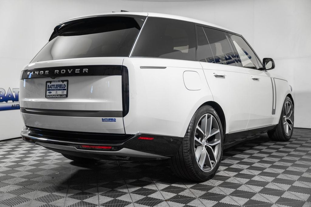 2025 Land Rover Range Rover Plug-In Hybrid SE