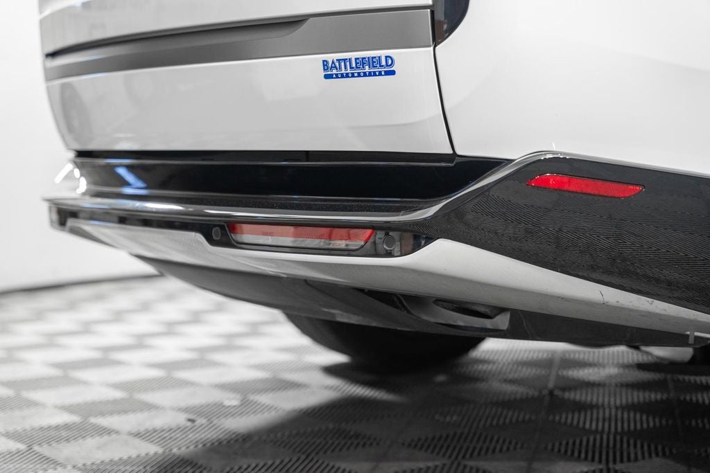 2025 Land Rover Range Rover Plug-In Hybrid SE