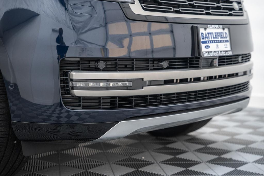 2025 Land Rover Range Rover SE