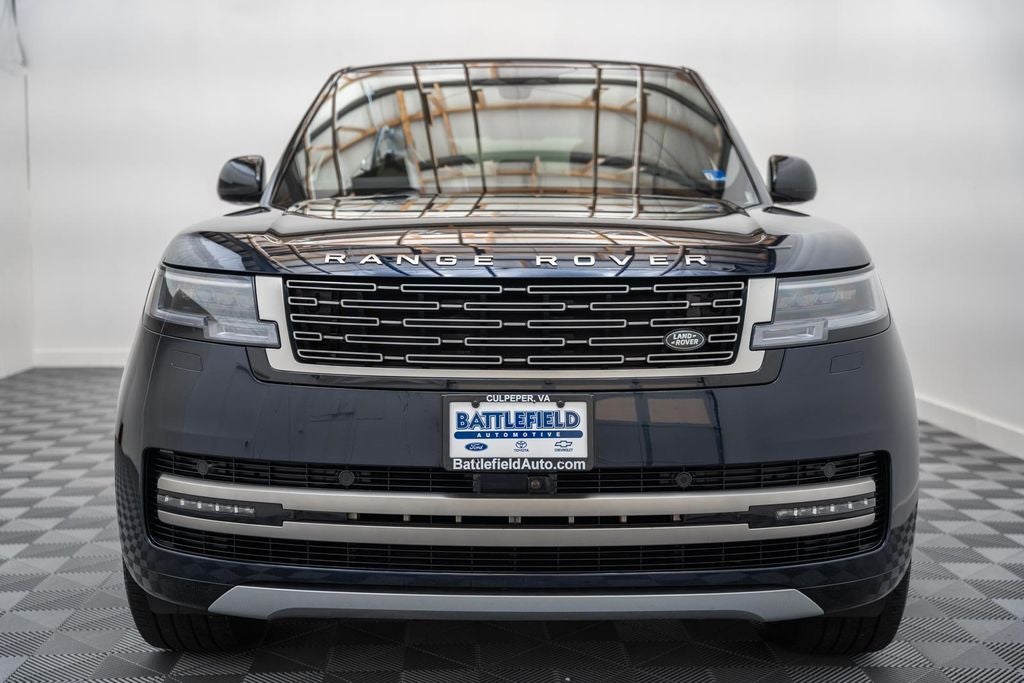 2025 Land Rover Range Rover SE