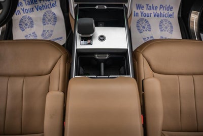 2025 Land Rover Range Rover SE