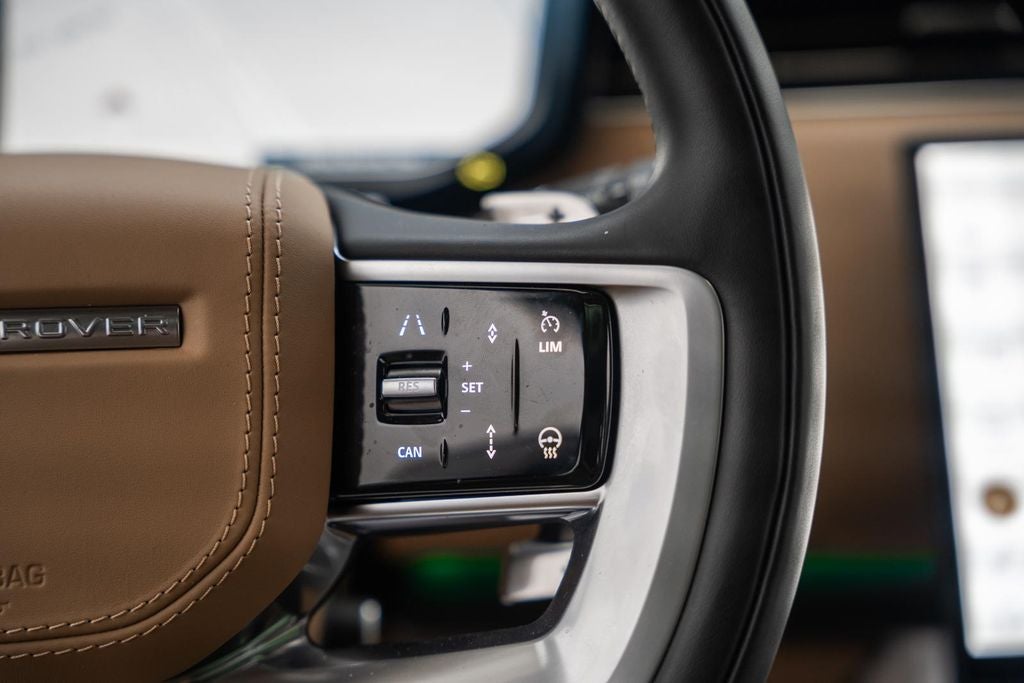 2025 Land Rover Range Rover SE