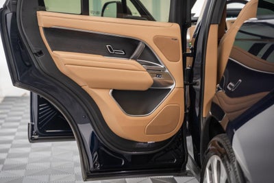 2025 Land Rover Range Rover SE