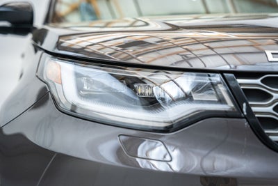 2024 Land Rover Discovery Metropolitan Edition