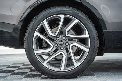 2024 Land Rover Discovery Metropolitan Edition
