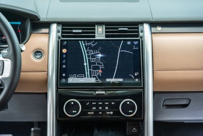 2024 Land Rover Discovery Metropolitan Edition