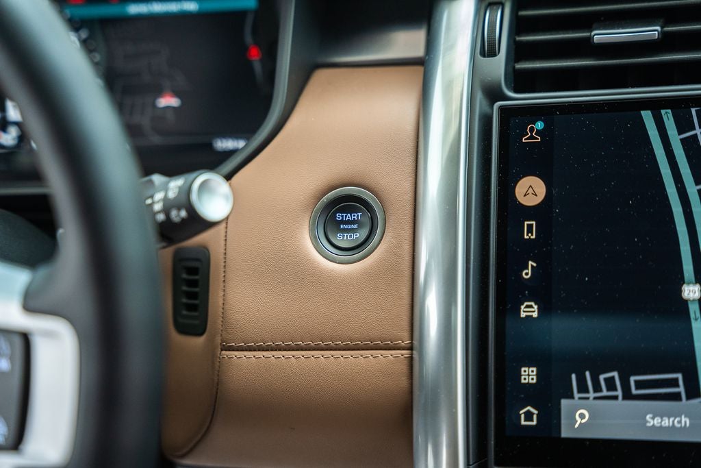 2024 Land Rover Discovery Metropolitan Edition