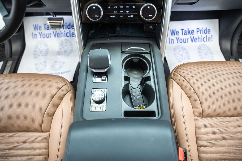 2024 Land Rover Discovery Metropolitan Edition