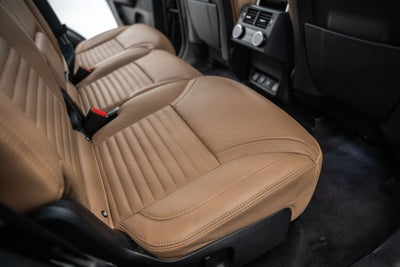 2024 Land Rover Discovery Metropolitan Edition
