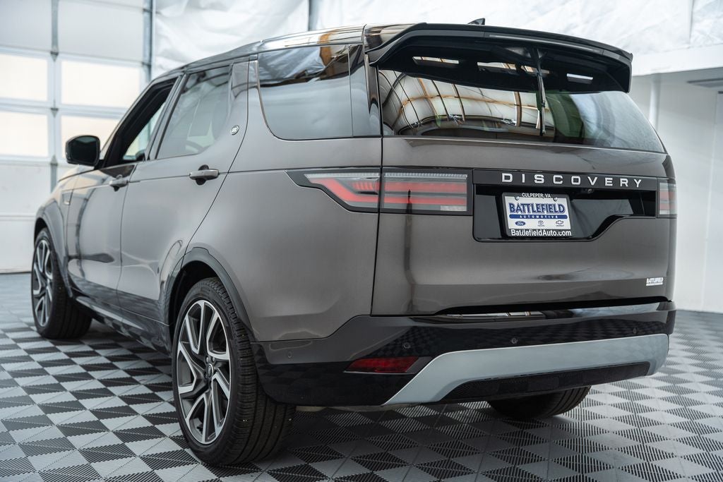 2024 Land Rover Discovery Metropolitan Edition